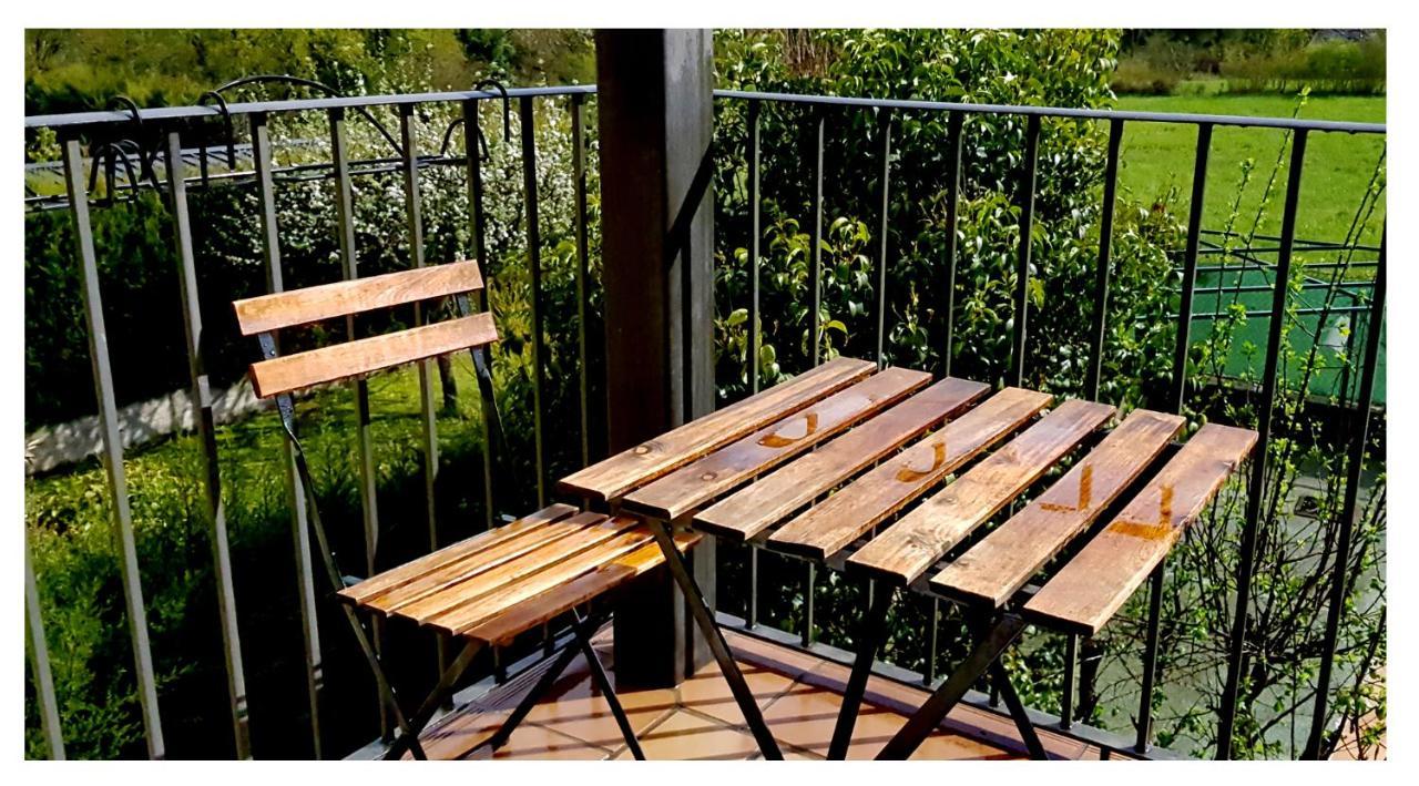 Apartamento Holidays In アインサ エクステリア 写真